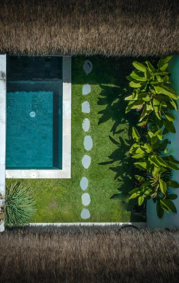 Palm Merah Villas - Private Pool (Adults Only) เซอลงเบอลานัก ภายนอก รูปภาพ