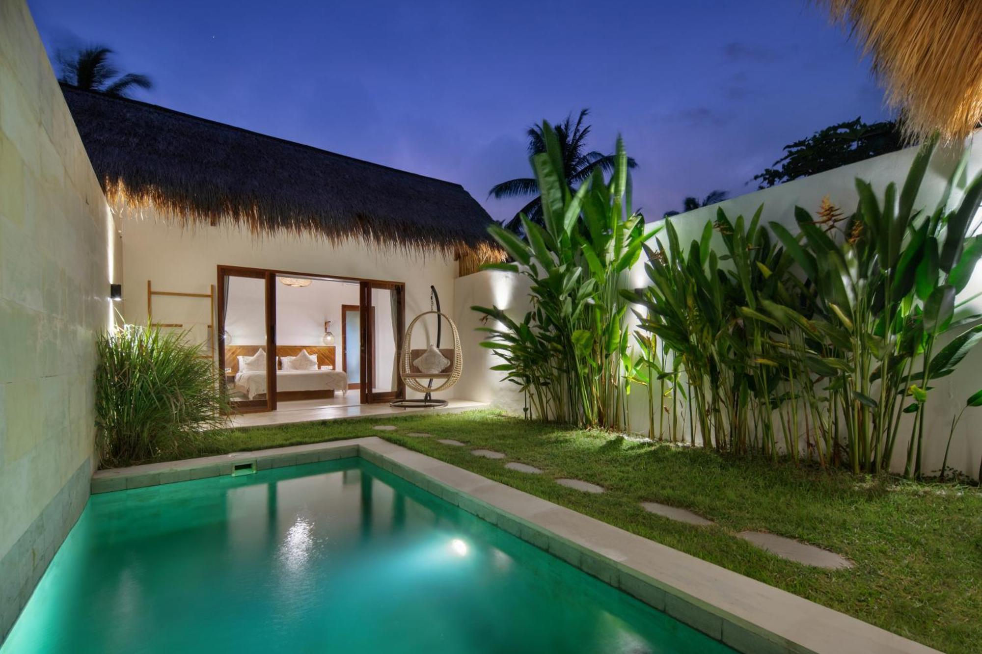 Palm Merah Villas - Private Pool (Adults Only) เซอลงเบอลานัก ภายนอก รูปภาพ